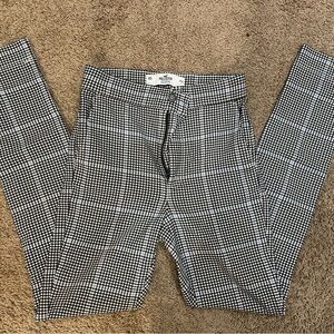 Hollister Black and White Plaid Pants